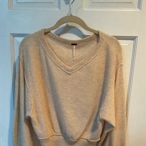 Free People Love Like This Cashmere Beige V-Neck Dolman Sleeves Sweater Size XS.